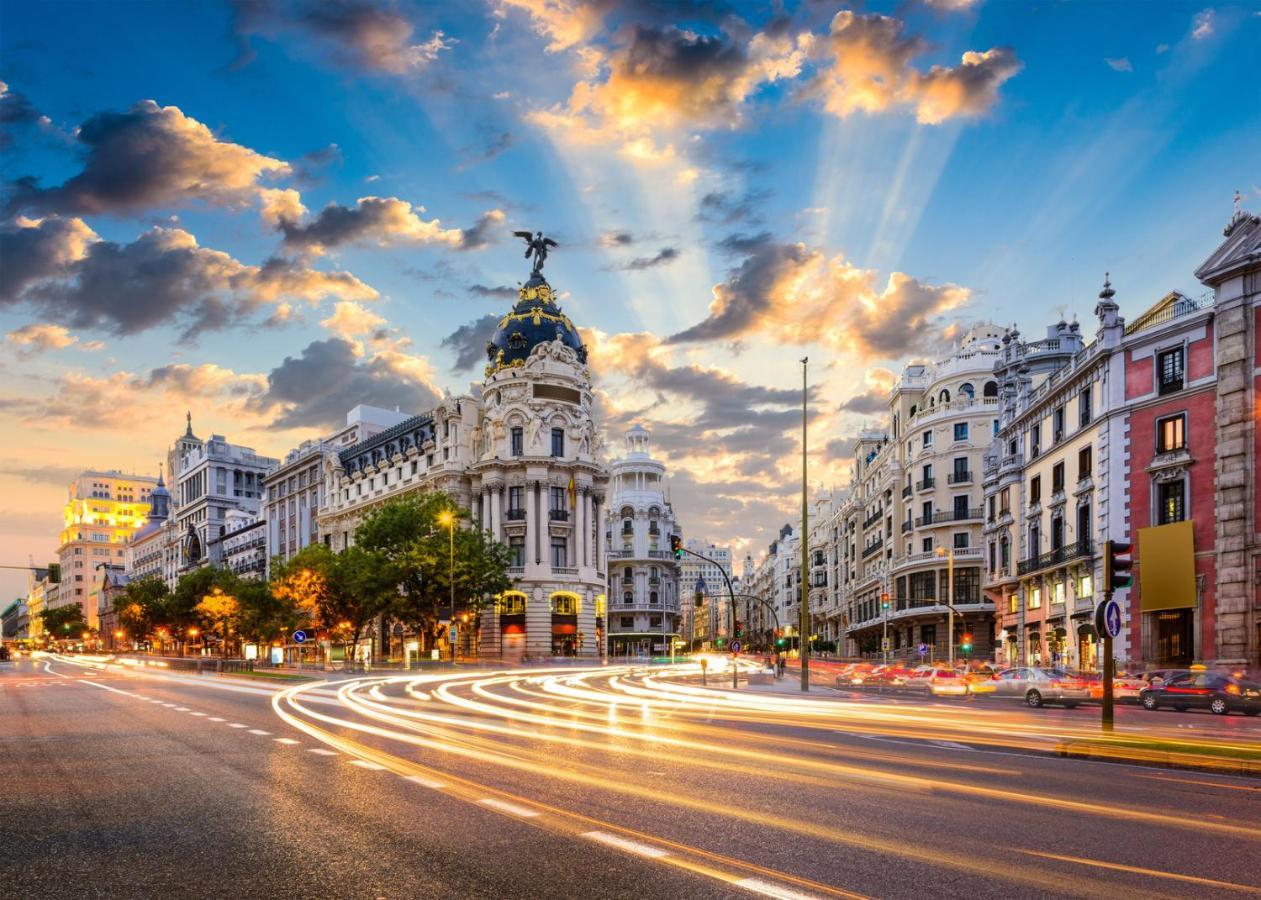 Bookingham ★Apartaments & Suites Madrid Kültér fotó